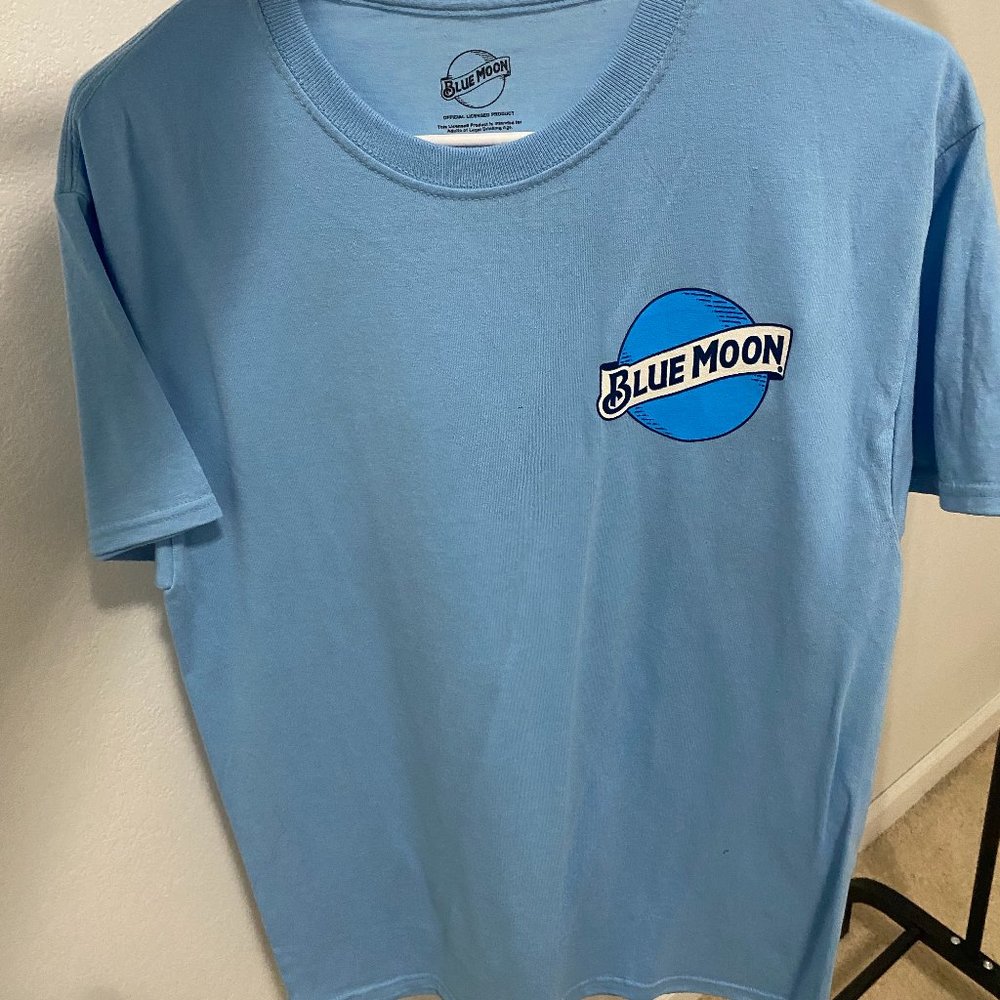 Blue Moon Graphic T-Shirt
